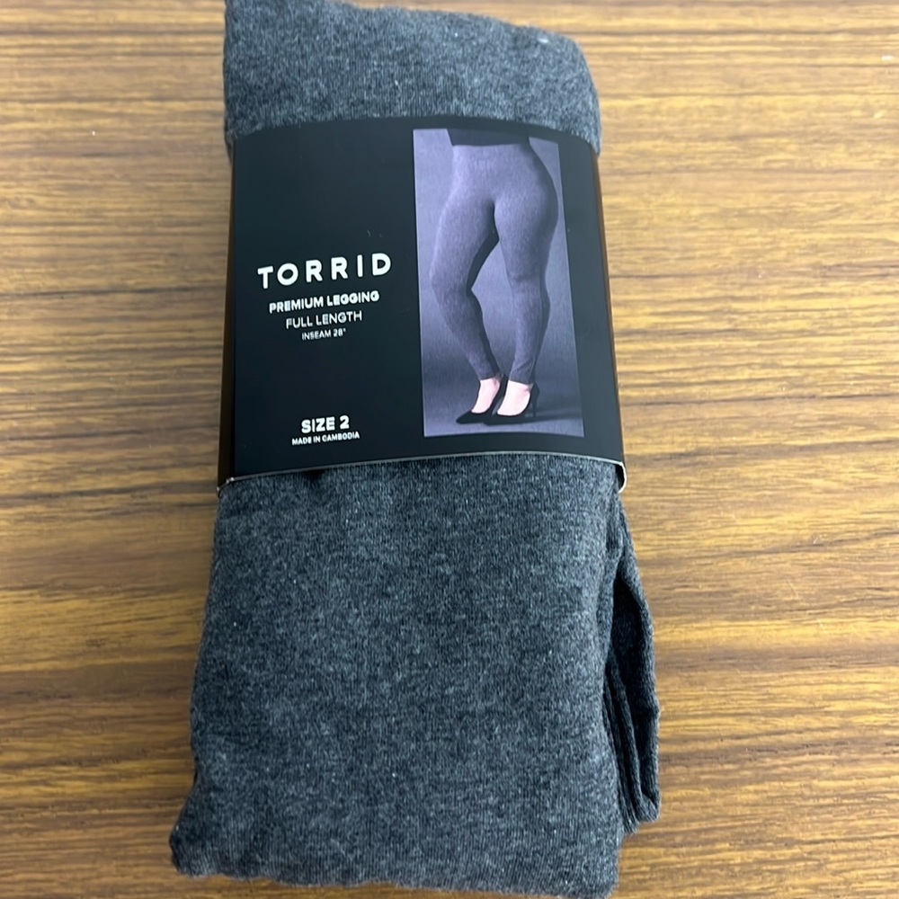 Torrid size 2 (18/20)2XL Premium Basic Legging Full Length Inseam 28” Gray.New